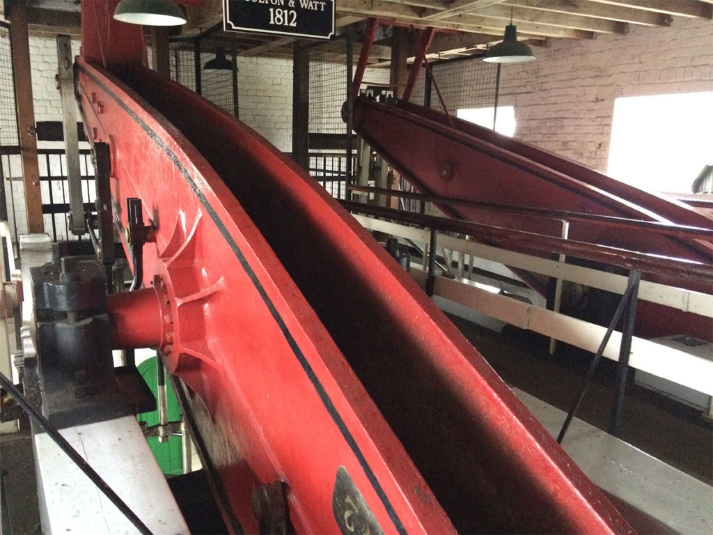 Engine beams