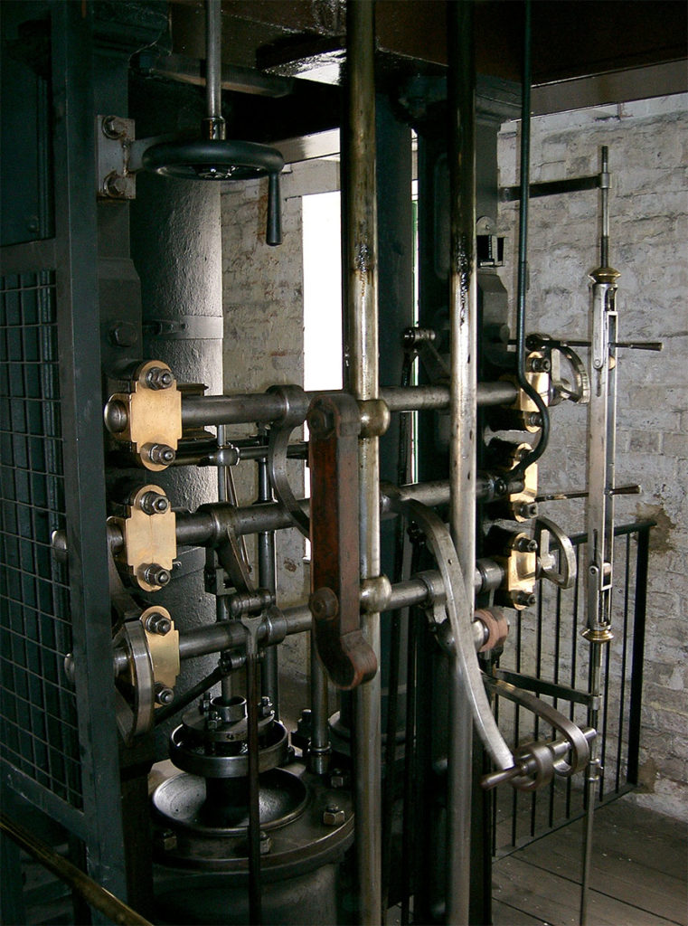 Driving platform for the Harvey of Hale engine 2